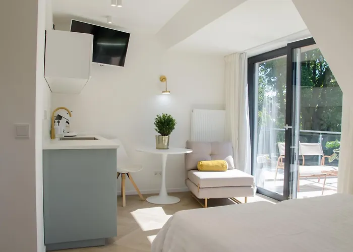Maritim Mit Grosszügigen Balkon Freier Strassenparken Apartment *