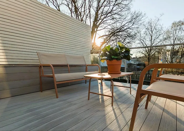 Apartment Maritim Mit Grosszügigen Balkon Freier Strassenparken Hamburg